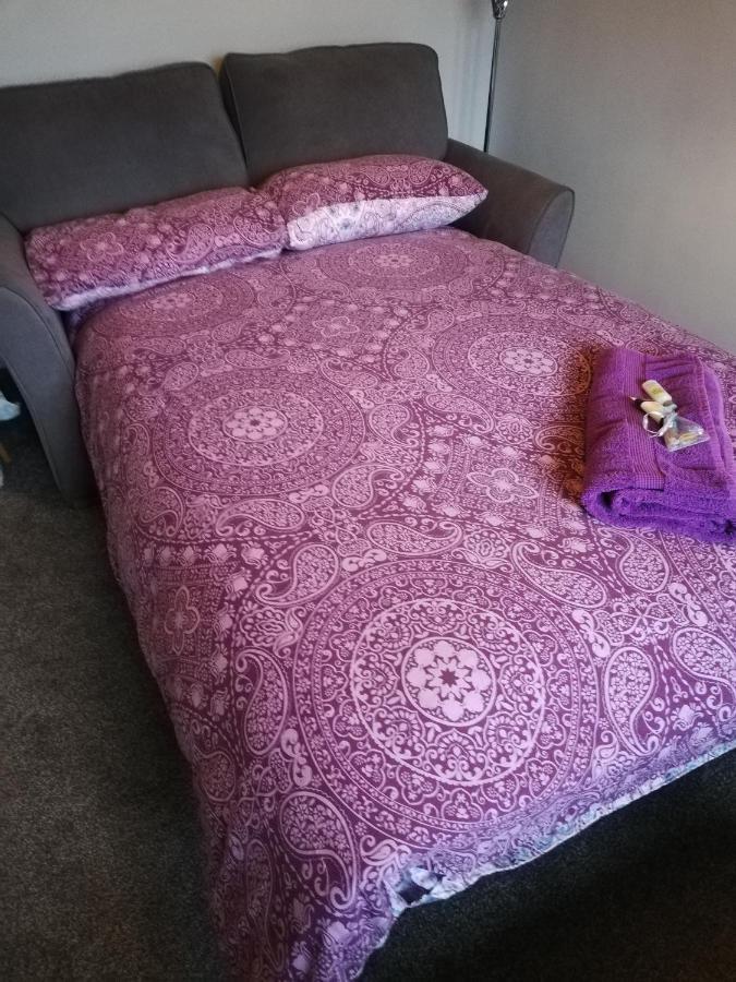 Little Cosy Cwtsh Hotel Pontyclun Luaran gambar